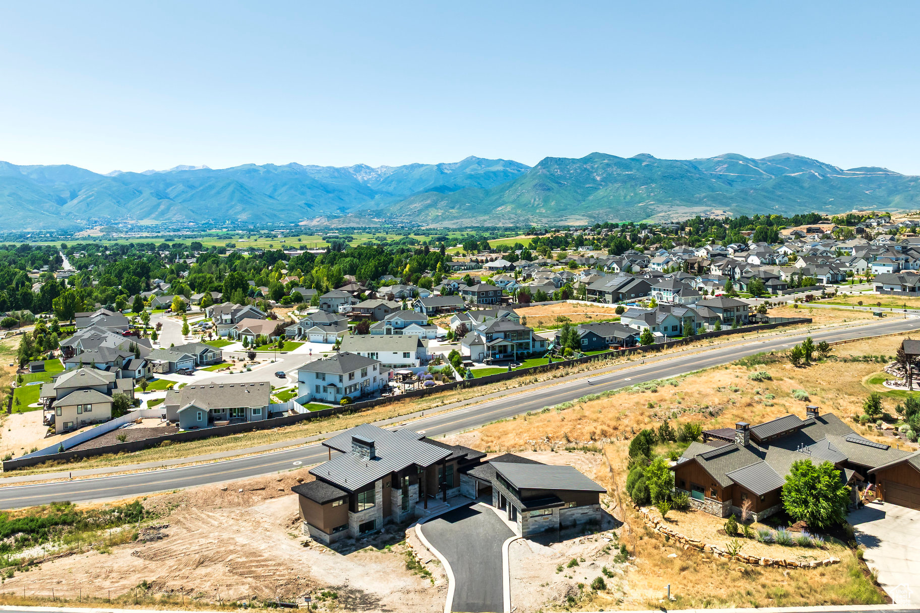 RED LEDGES - Residential