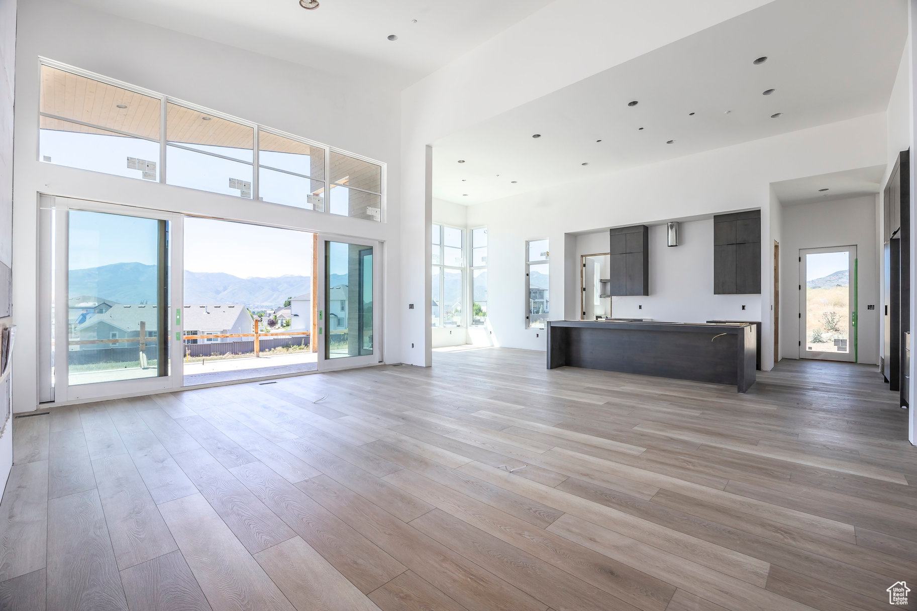 RED LEDGES - Residential