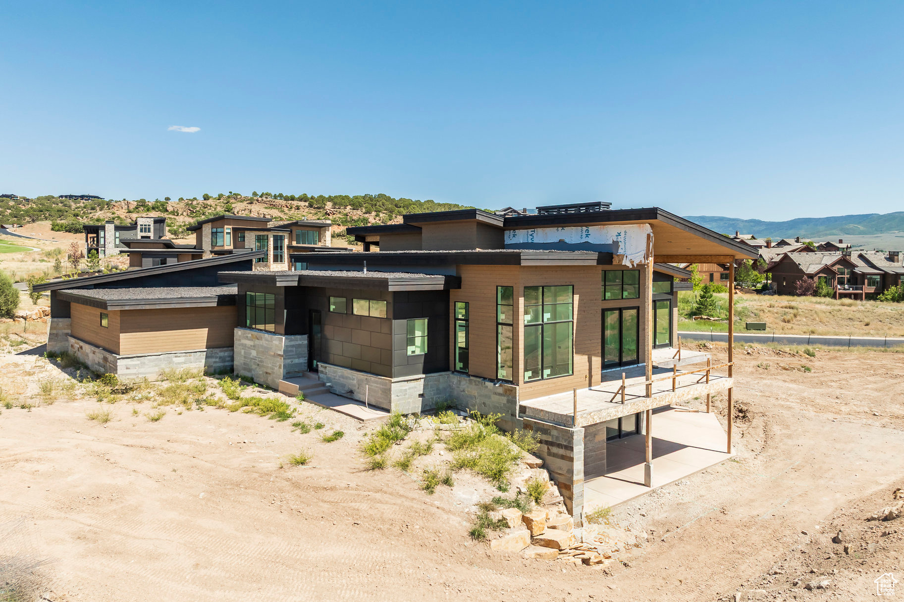 RED LEDGES - Residential