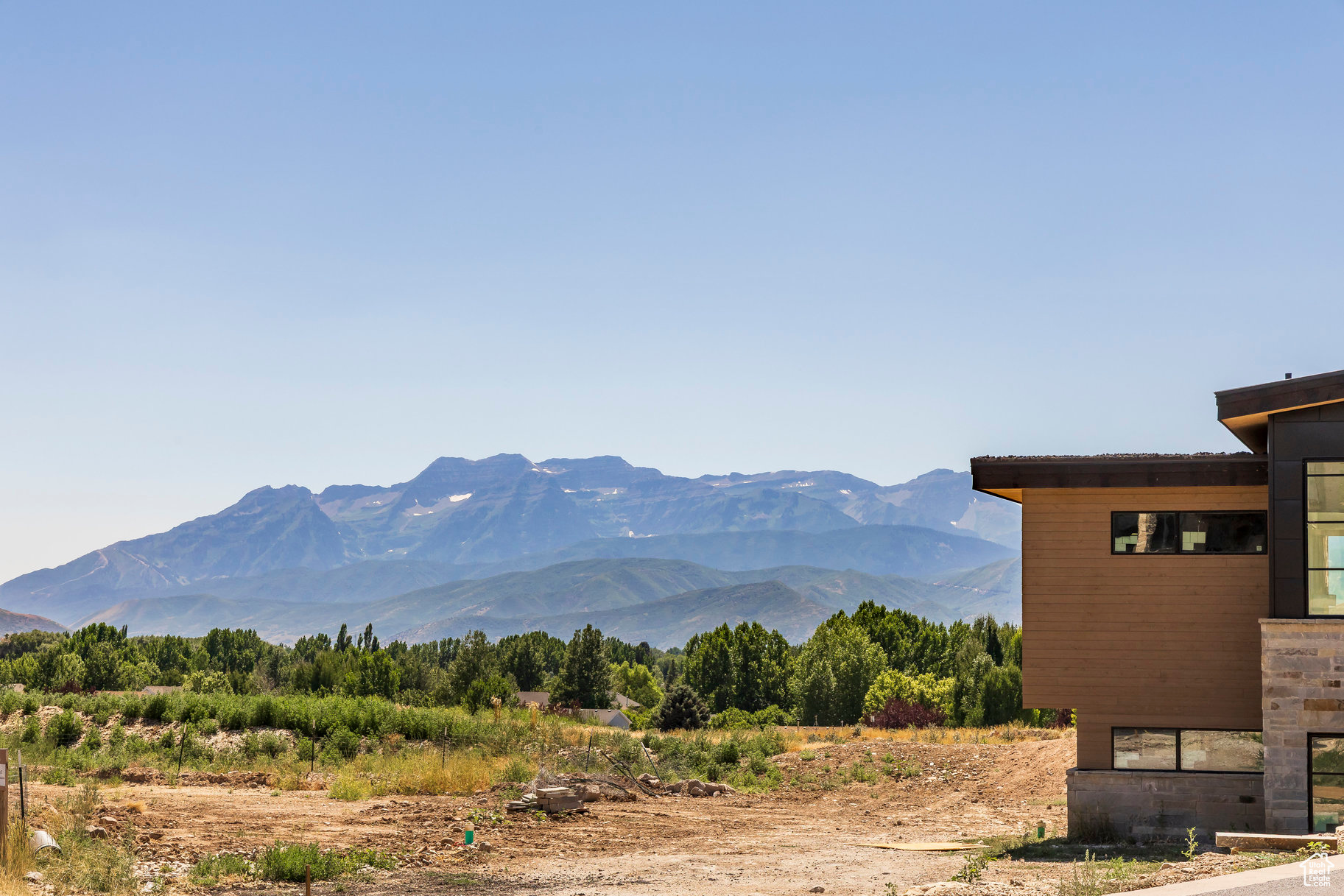 RED LEDGES - Residential
