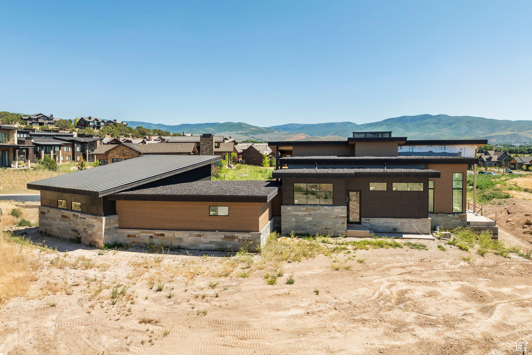 RED LEDGES - Residential