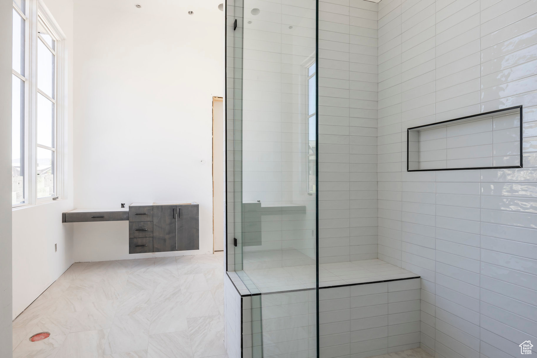 RED LEDGES - Residential