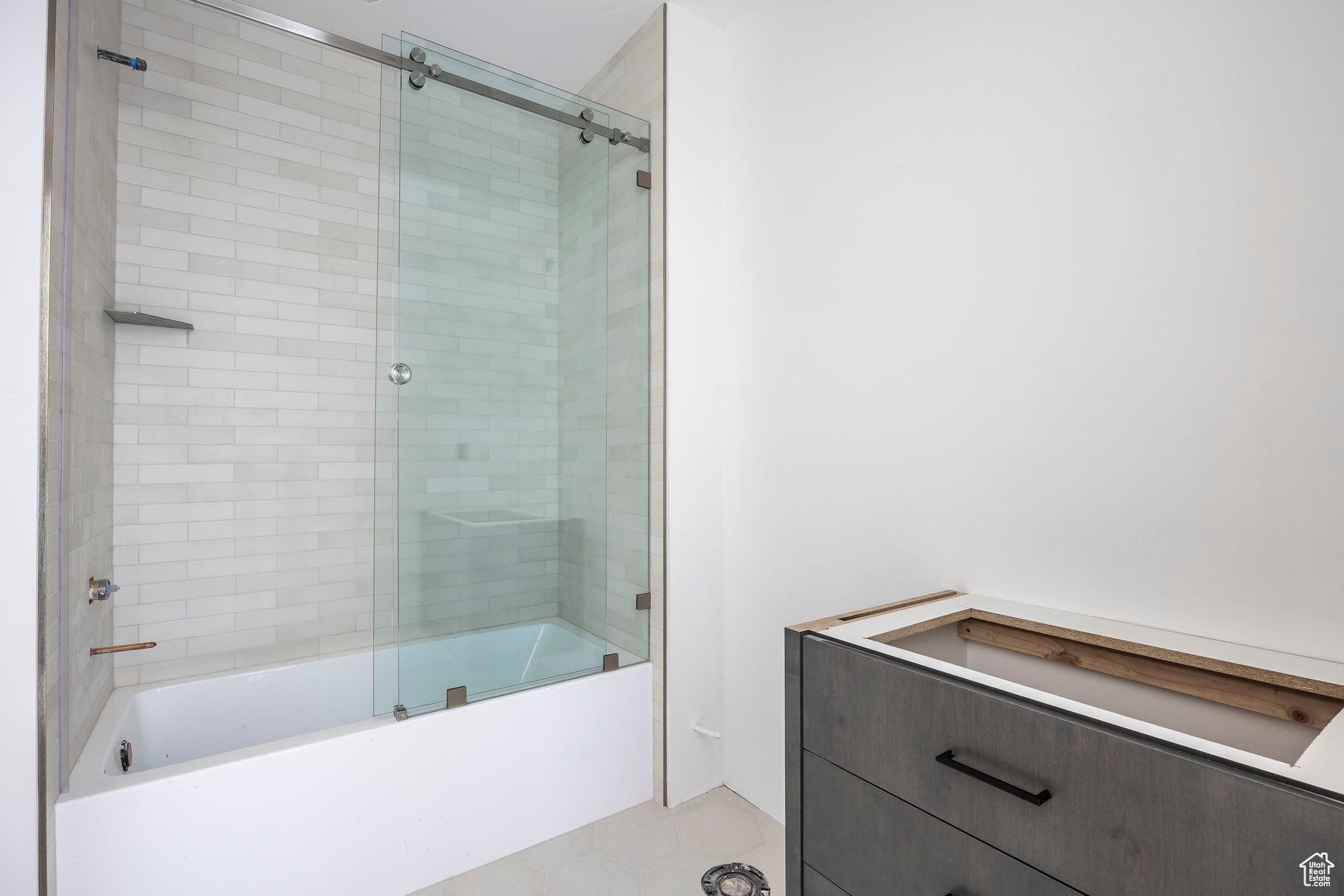 RED LEDGES - Residential