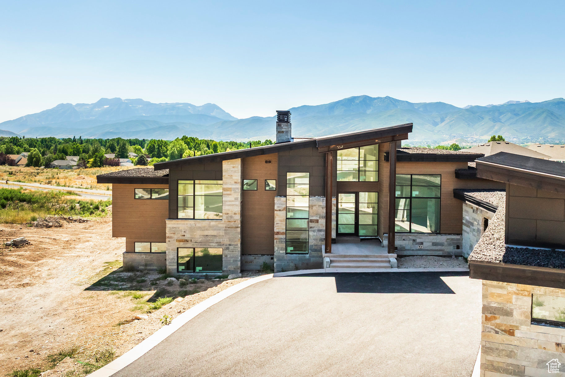 RED LEDGES - Residential