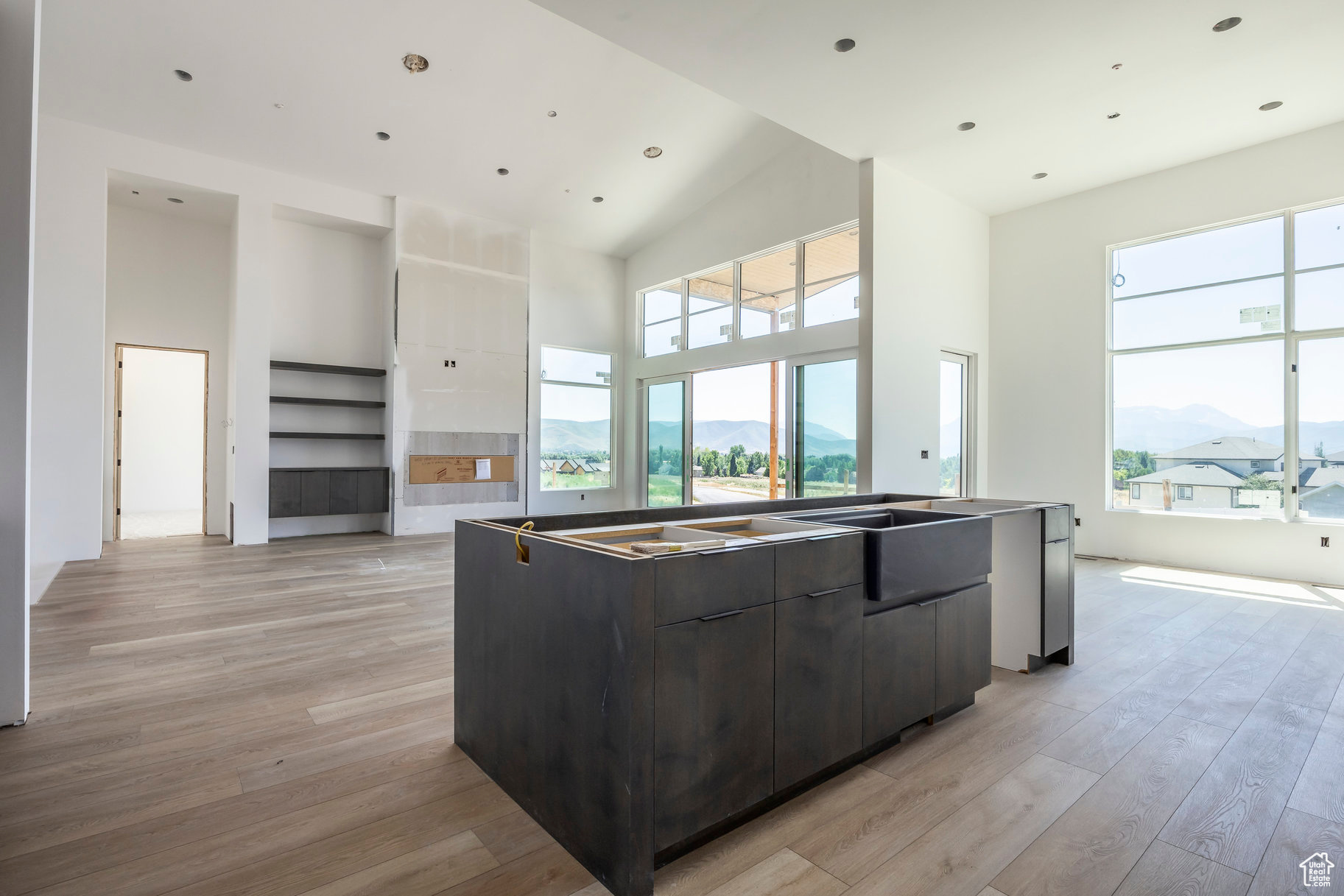 RED LEDGES - Residential