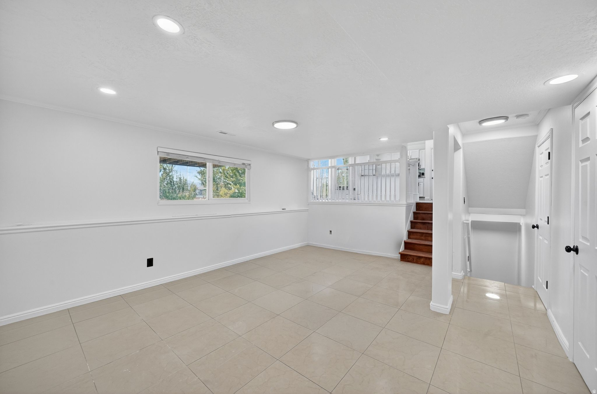 SUNSET ESTATES - Residential