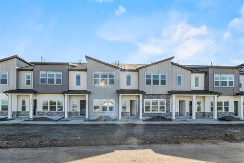 Photo of 271 W 2975 S #725, Nibley, UT 84321 (MLS # 2135017)