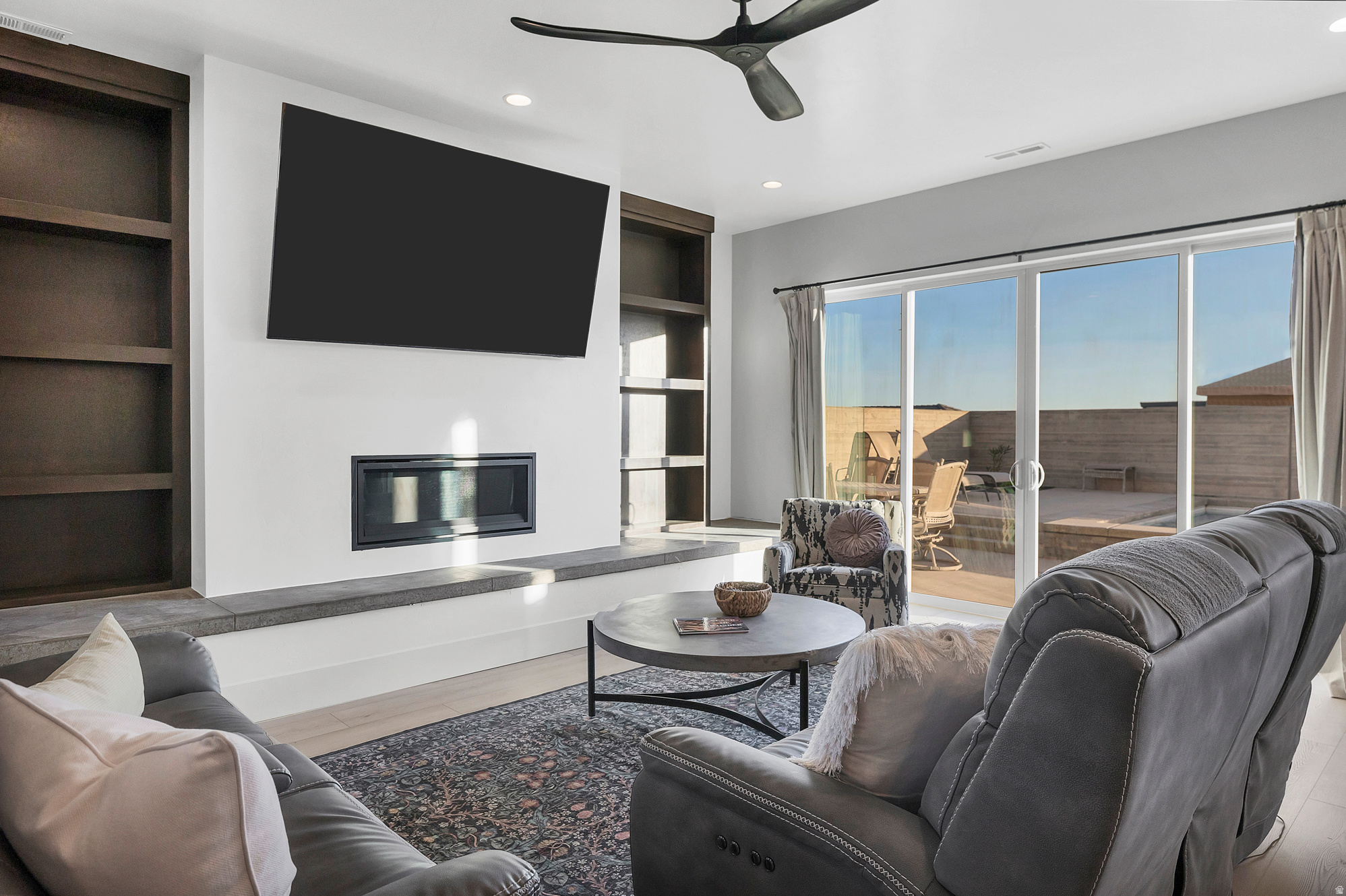 WASHINGTON VISTA PH 3A - Residential