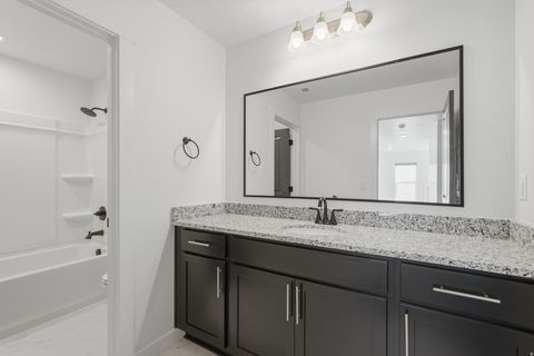 Tiny photo for 915 N EVELYN ST W, Farmington, UT 84025 (MLS # 2158557)
