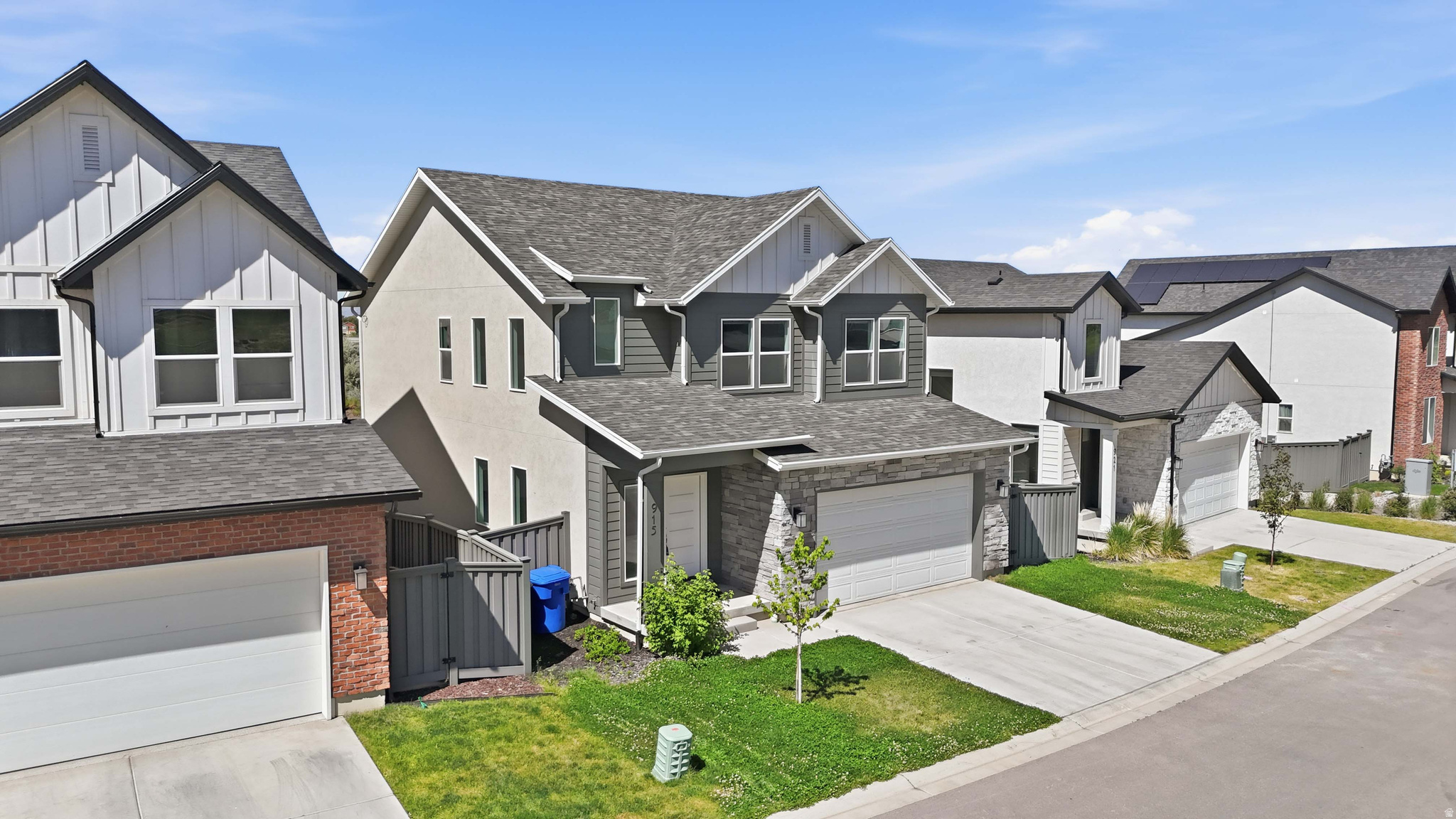 THE ROSE - Residential