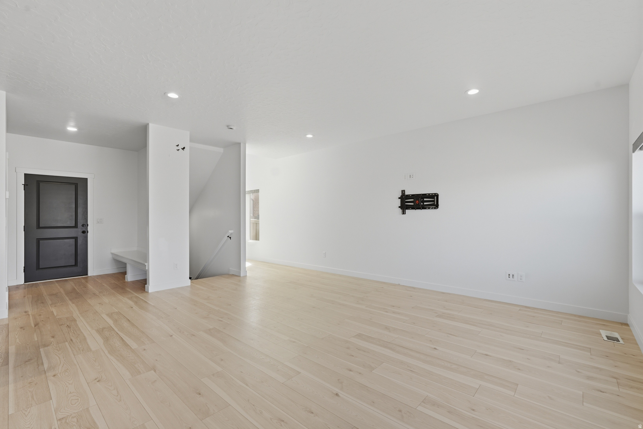 THE ROSE - Residential