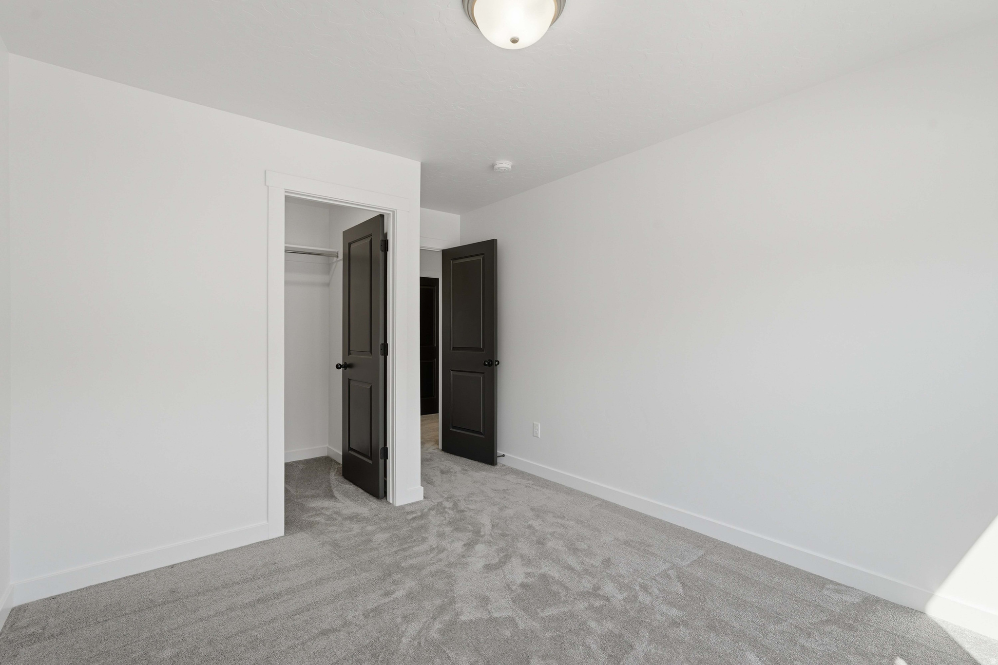 THE ROSE - Residential
