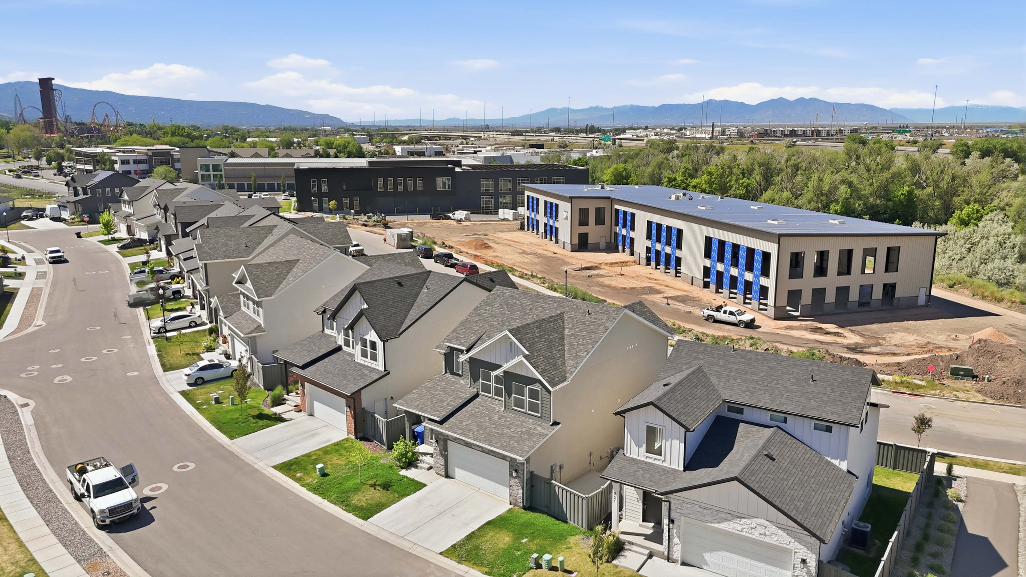 THE ROSE - Residential