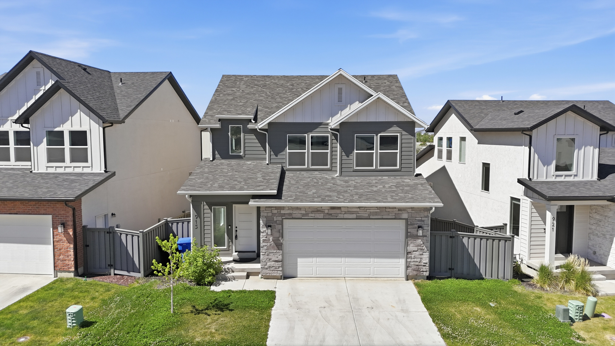 THE ROSE - Residential