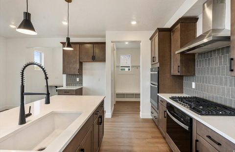 Tiny photo for 1017 E 250 ST S #19, Salem, UT 84653 (MLS # 2127676)