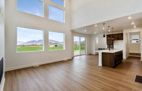 Tiny photo for 1017 E 250 ST S #19, Salem, UT 84653 (MLS # 2127676)