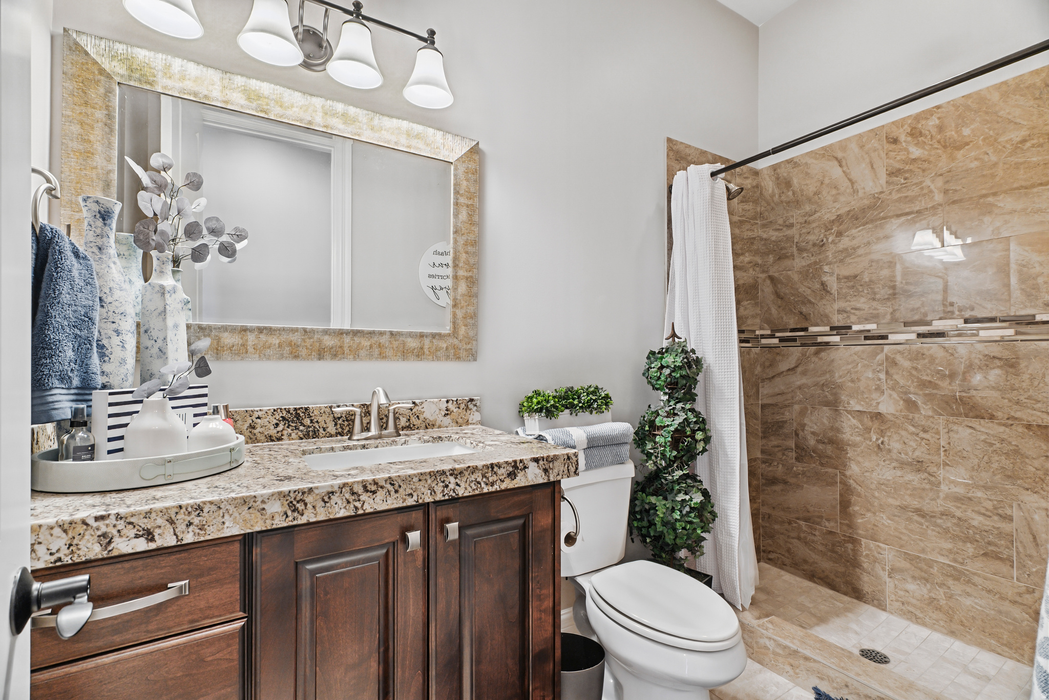 ARROWHEAD ESTATES - Residential