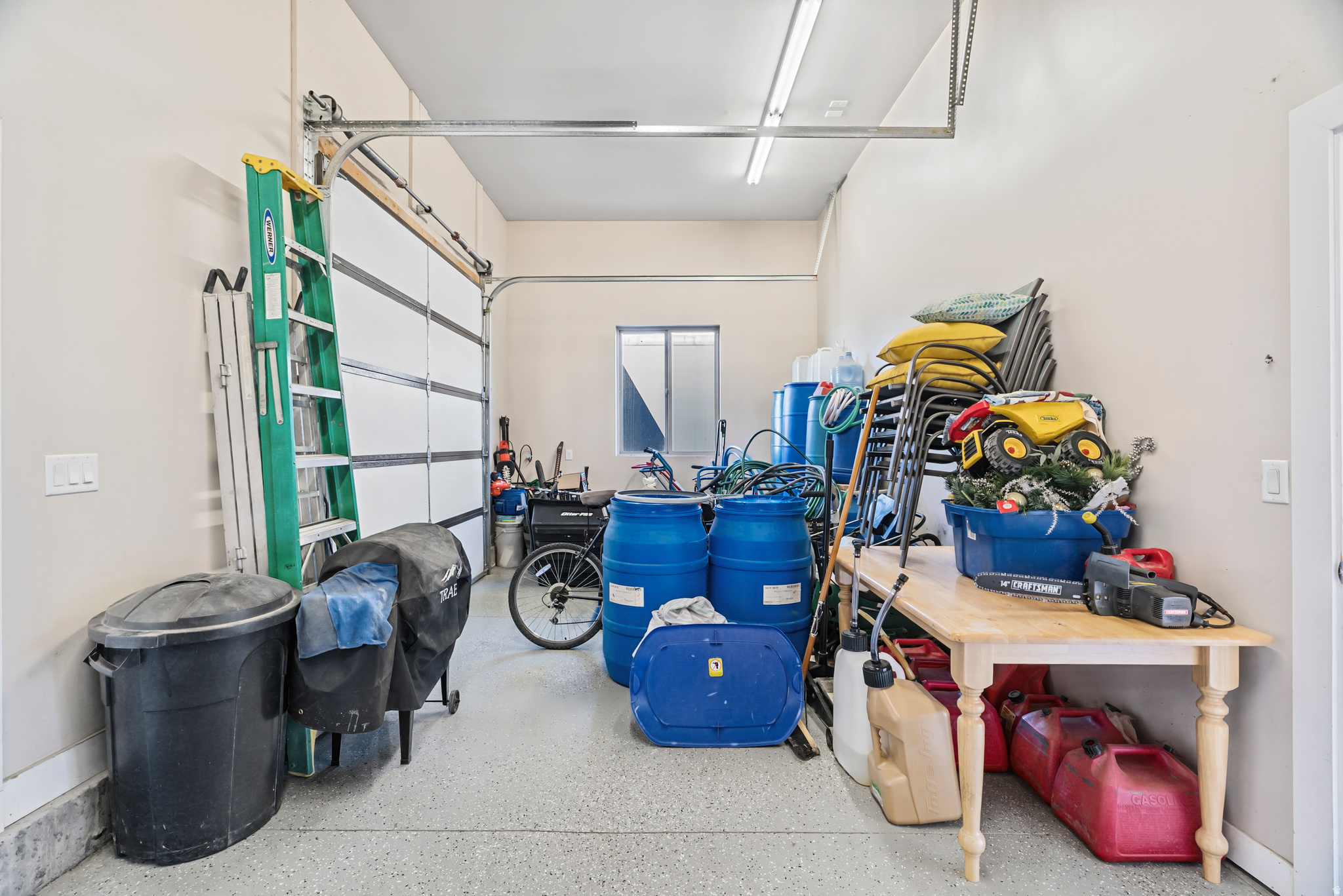 ARROWHEAD ESTATES - Residential