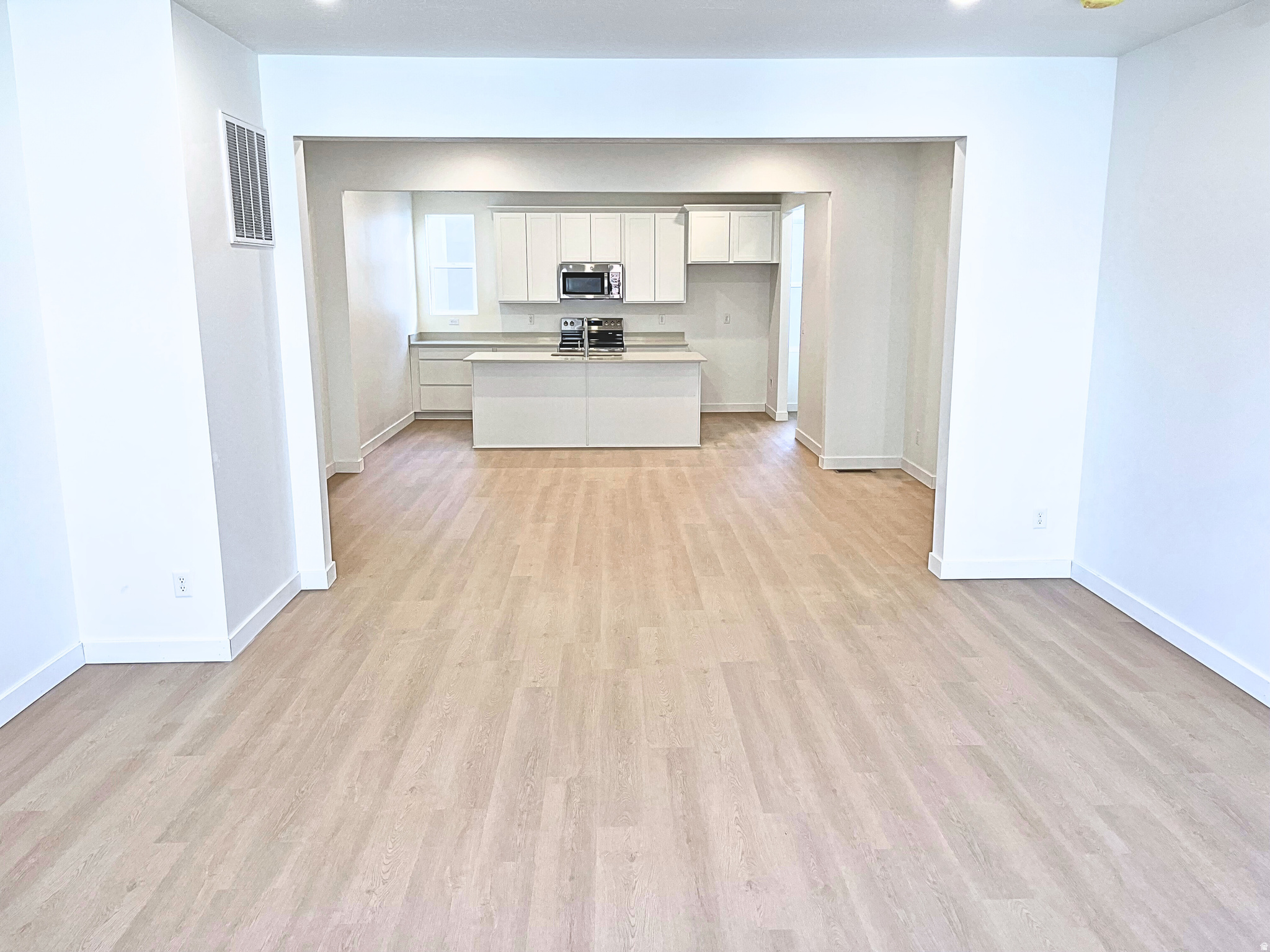 BEACON POINTE - Residential