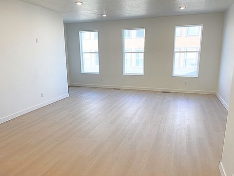 Tiny photo for 921 S MATHILDA DR #261, Saratoga Springs, UT 84045 (MLS # 2125806)