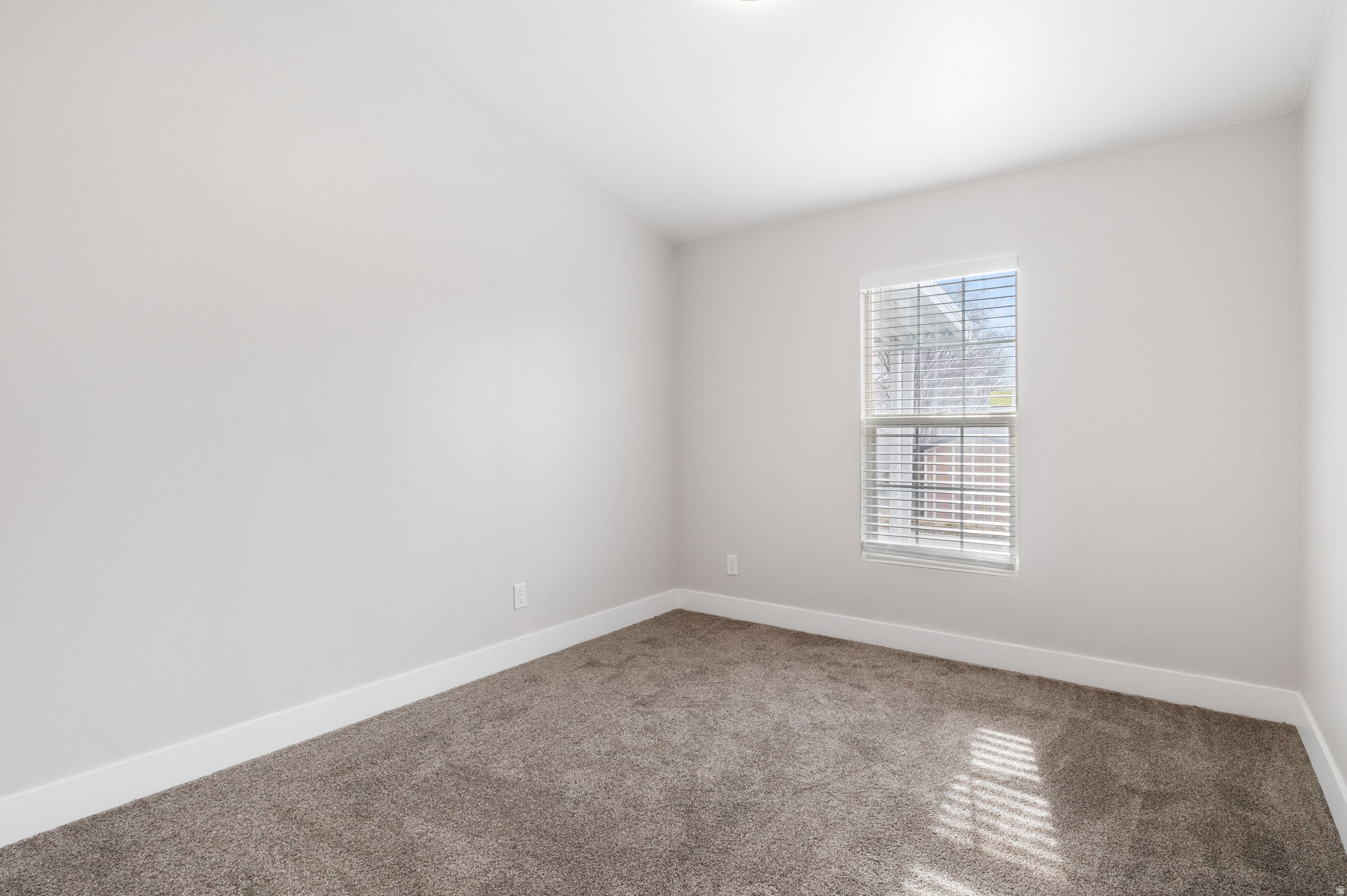 ROLLING HILLS COMMUNITY - Residential