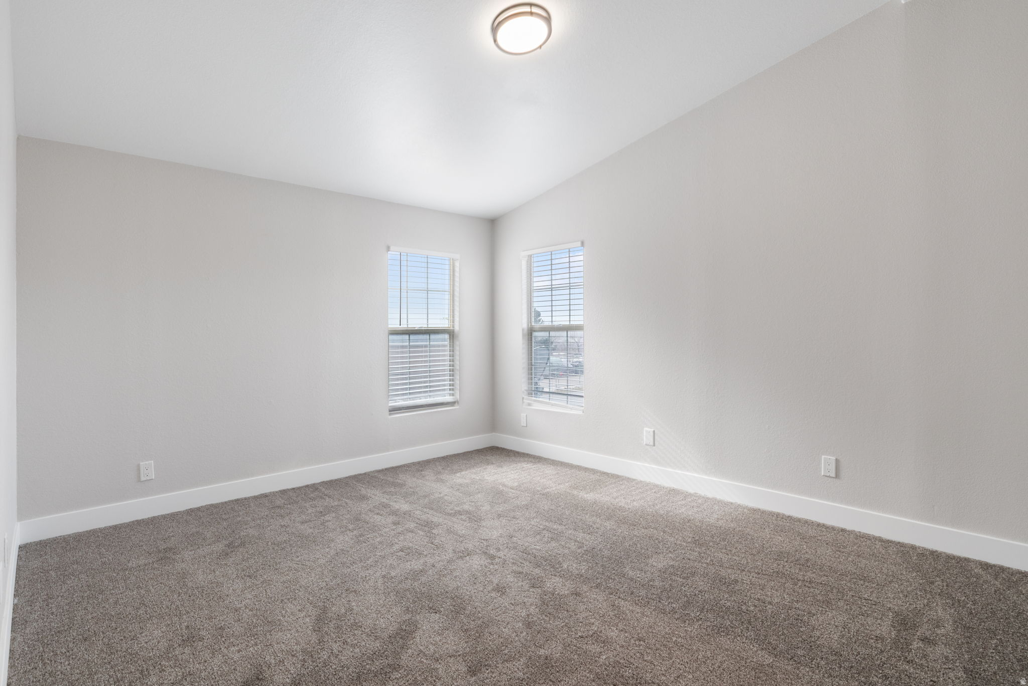 ROLLING HILLS COMMUNITY - Residential