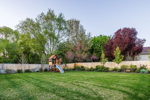 Tiny photo for 4857 S VIEWMONT ST, Holladay, UT 84117 (MLS # 2152512)