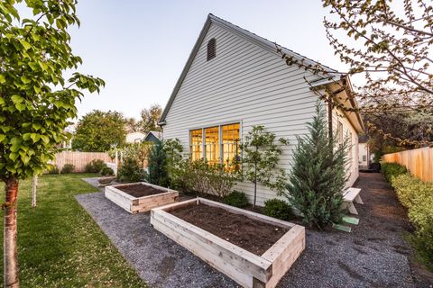 Tiny photo for 4857 S VIEWMONT ST, Holladay, UT 84117 (MLS # 2152512)