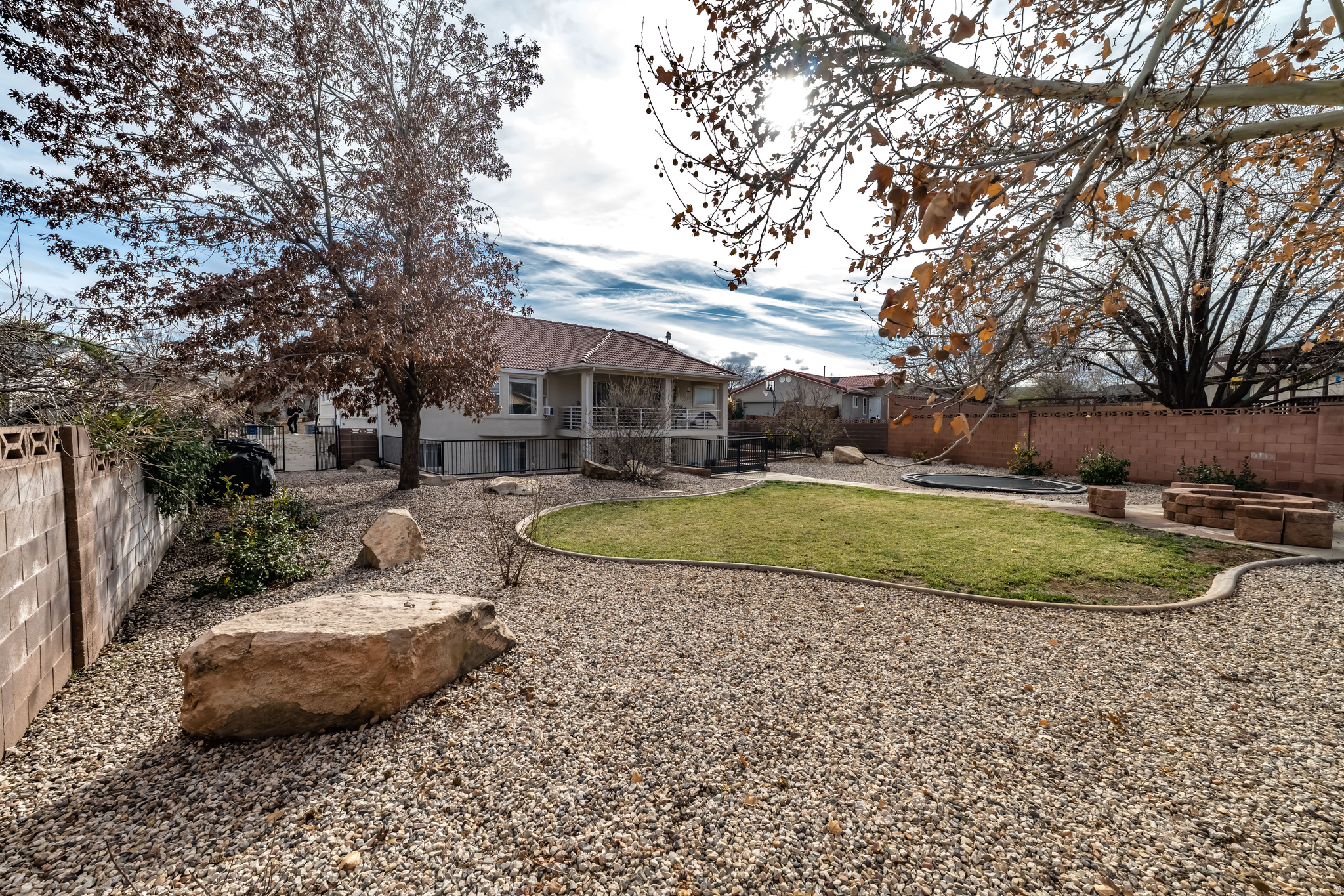 BLOOMINGTON HILLS - Residential