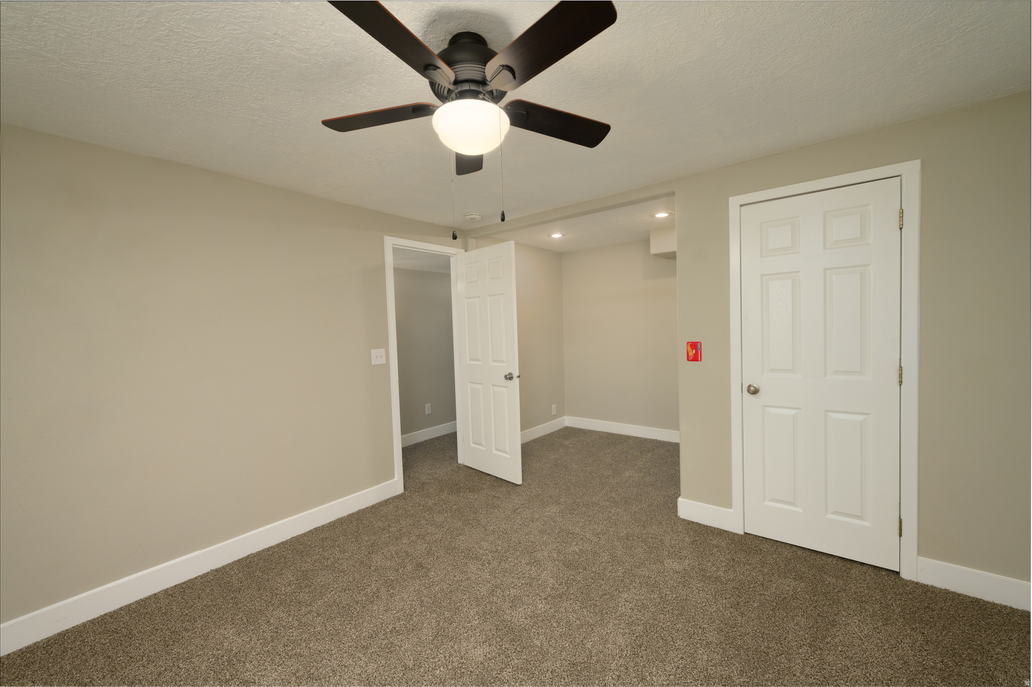 BLOOMINGTON HILLS - Residential