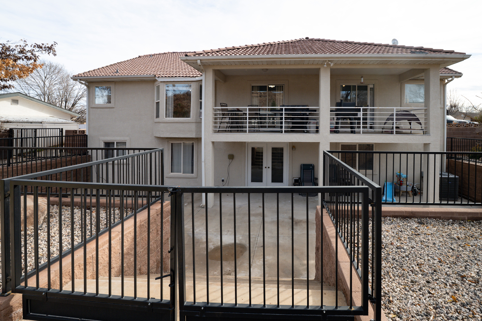 BLOOMINGTON HILLS - Residential