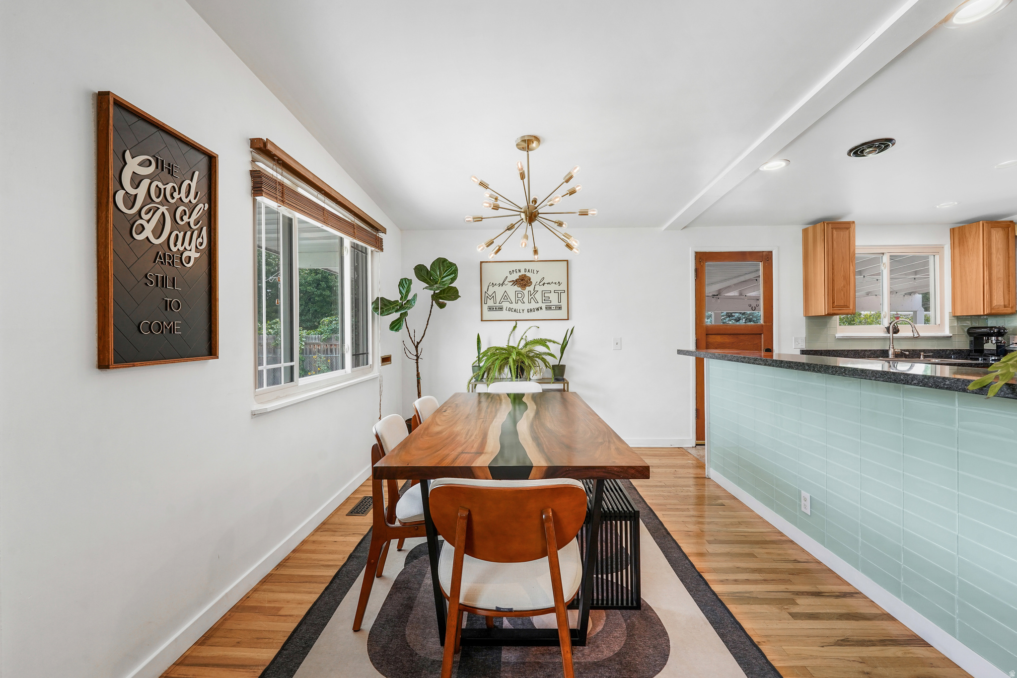 BEST VIEW SUB - Residential