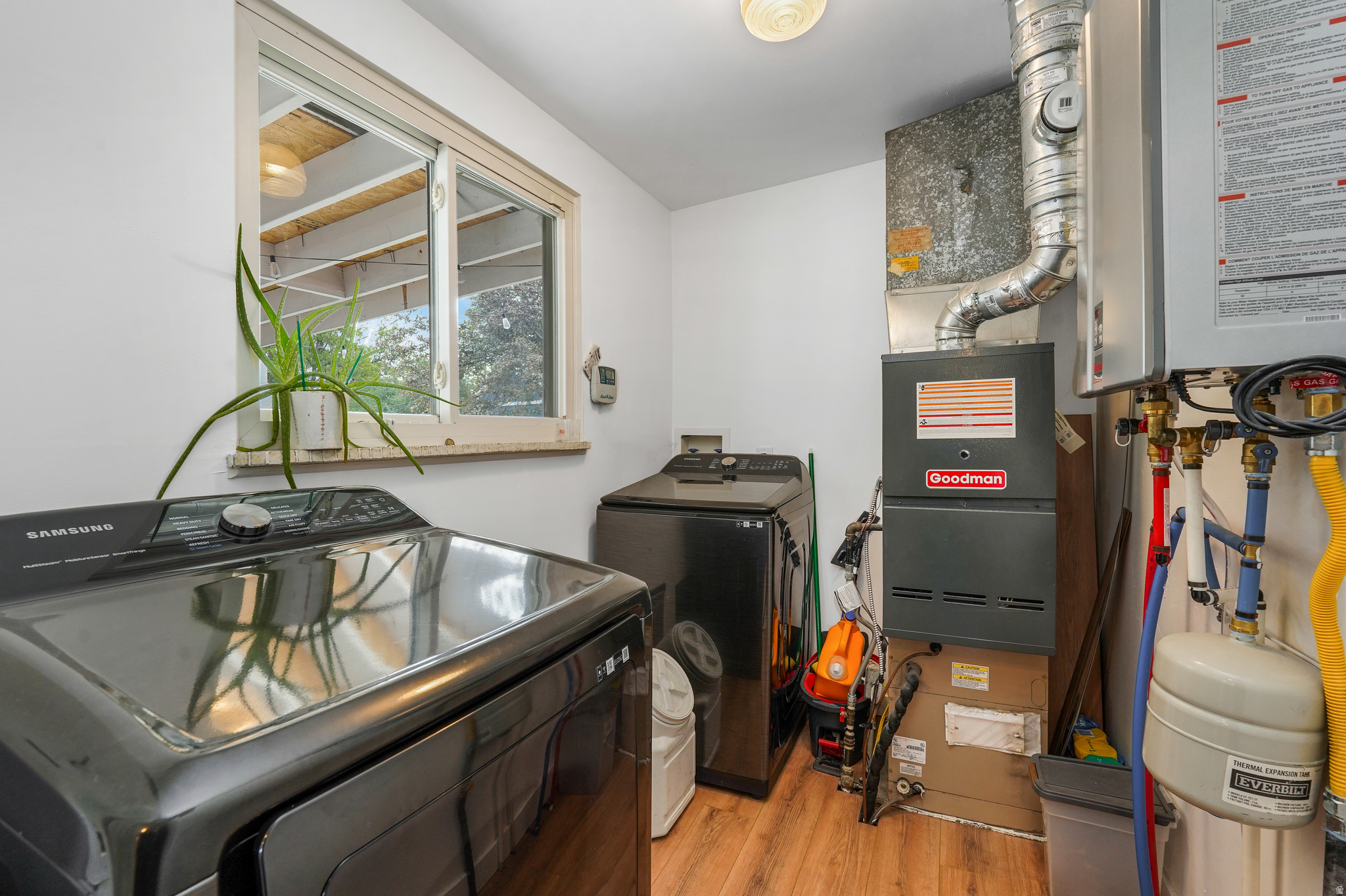 BEST VIEW SUB - Residential