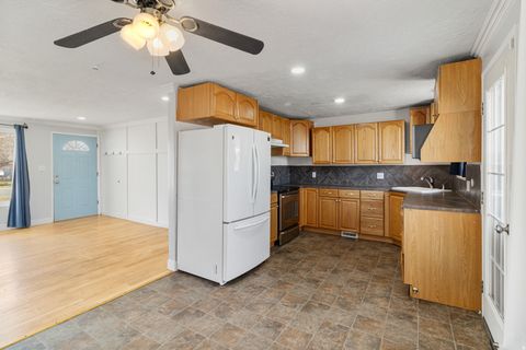 Tiny photo for 83 W 650 N, Clearfield, UT 84015 (MLS # 2140160)