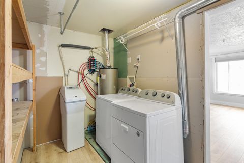 Tiny photo for 83 W 650 N, Clearfield, UT 84015 (MLS # 2140160)