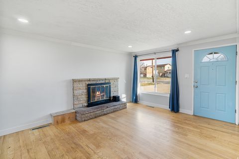 Tiny photo for 83 W 650 N, Clearfield, UT 84015 (MLS # 2140160)