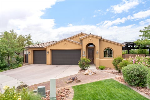 Homes For Sale - 313 W Peridot Dr<br/> Washington County, Washington, UT 84780