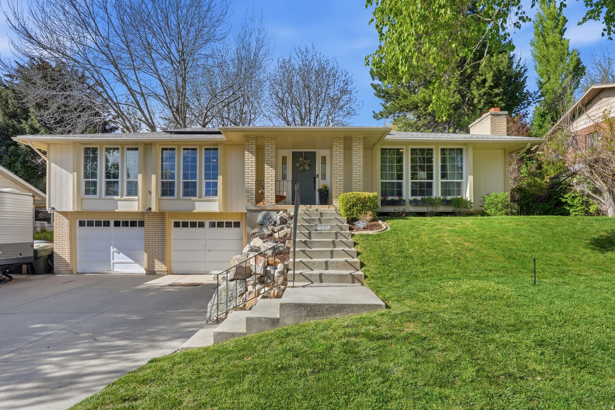 SHADOW VALLEY - Residential