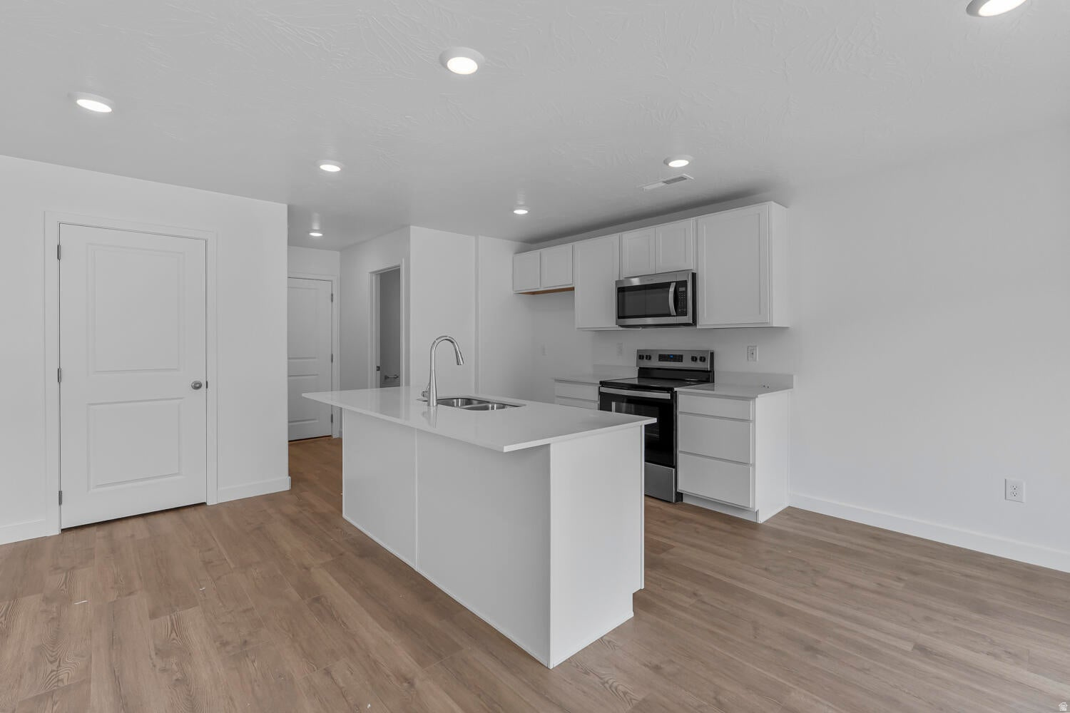 LONG VALLEY - Residential