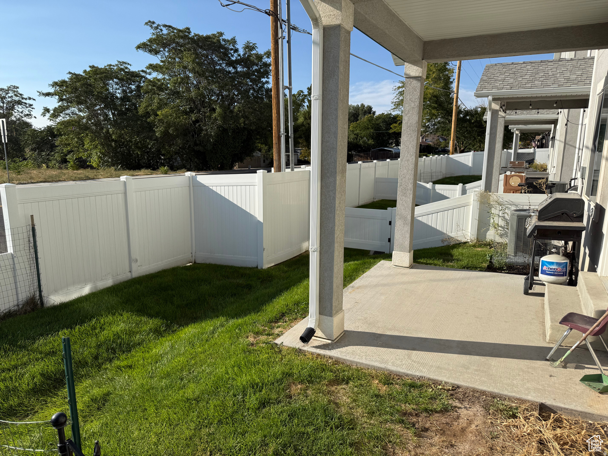 FALCON CORNER TOWNHOME - Residential