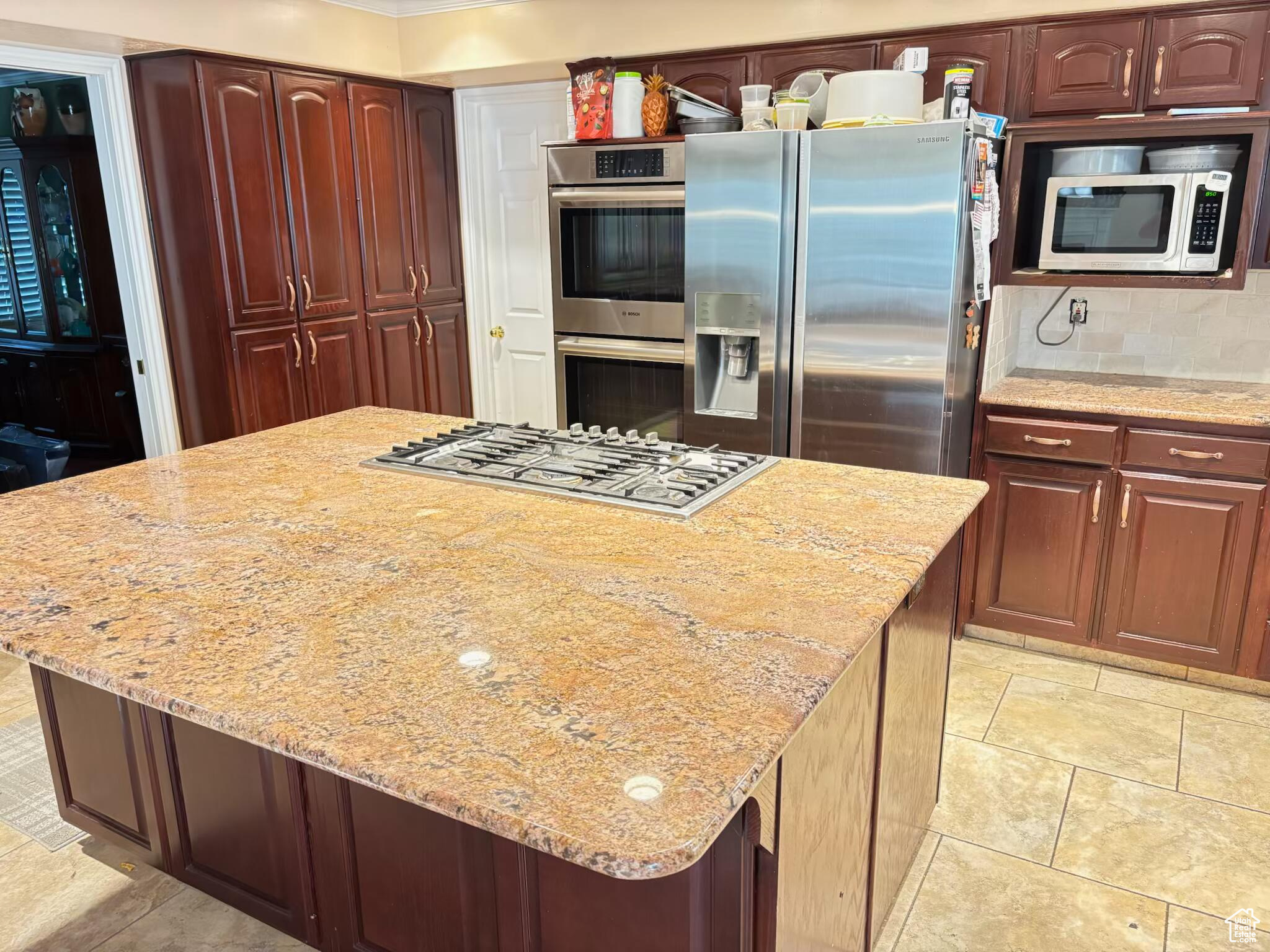 SUMMERWOOD - Residential