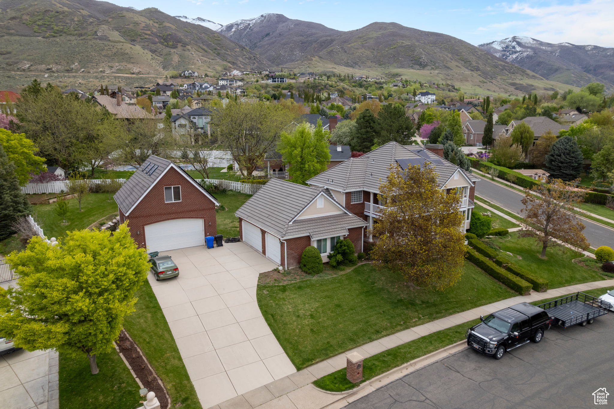 SUMMERWOOD - Residential