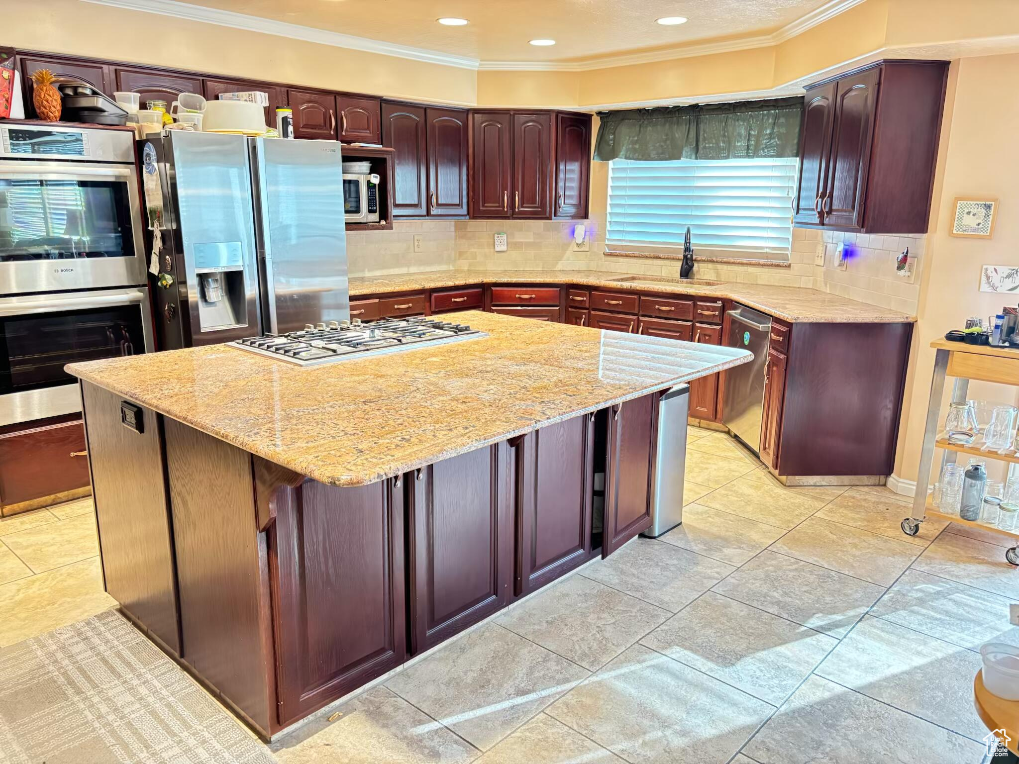 SUMMERWOOD - Residential