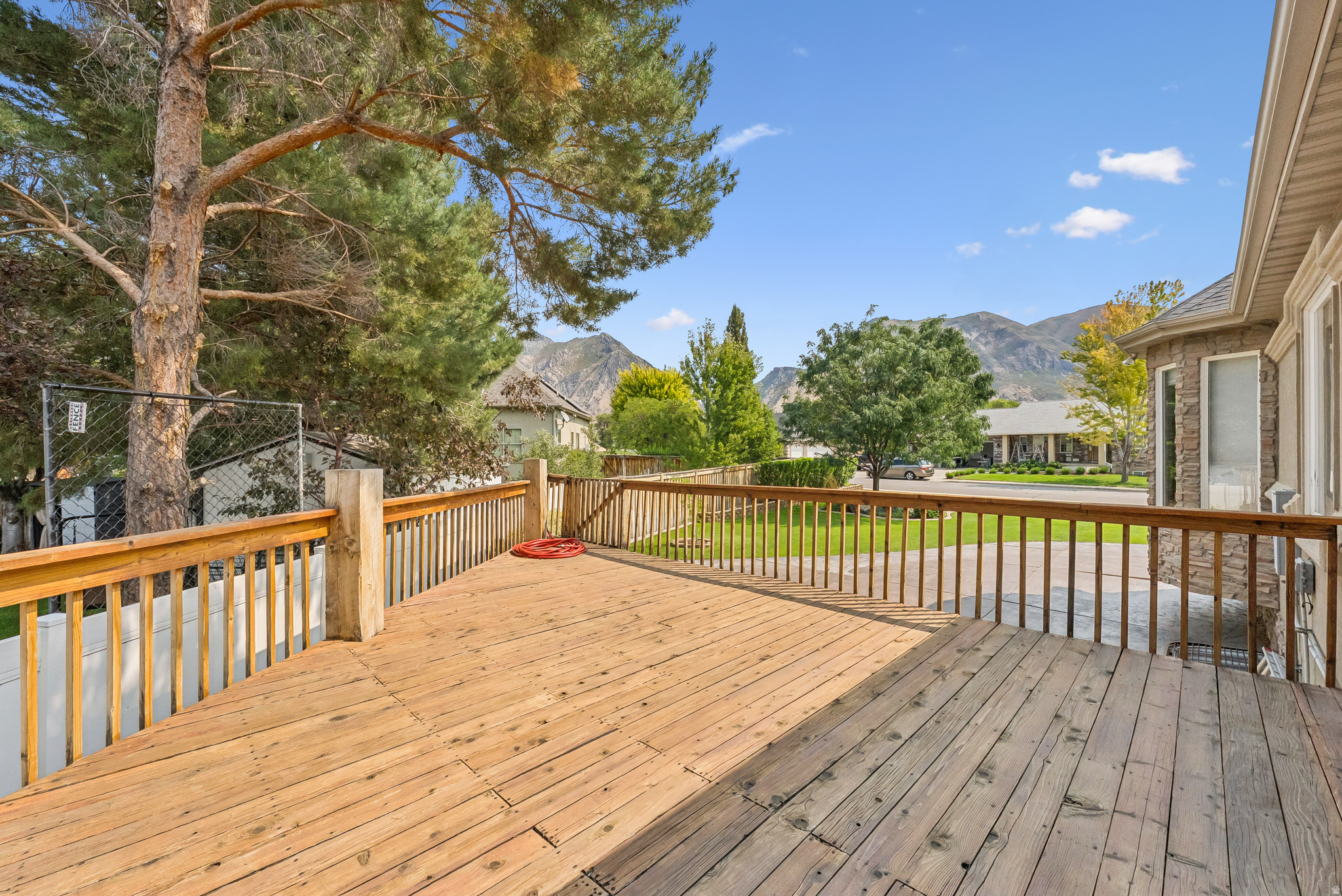 ALPINE COUNTRY - Residential