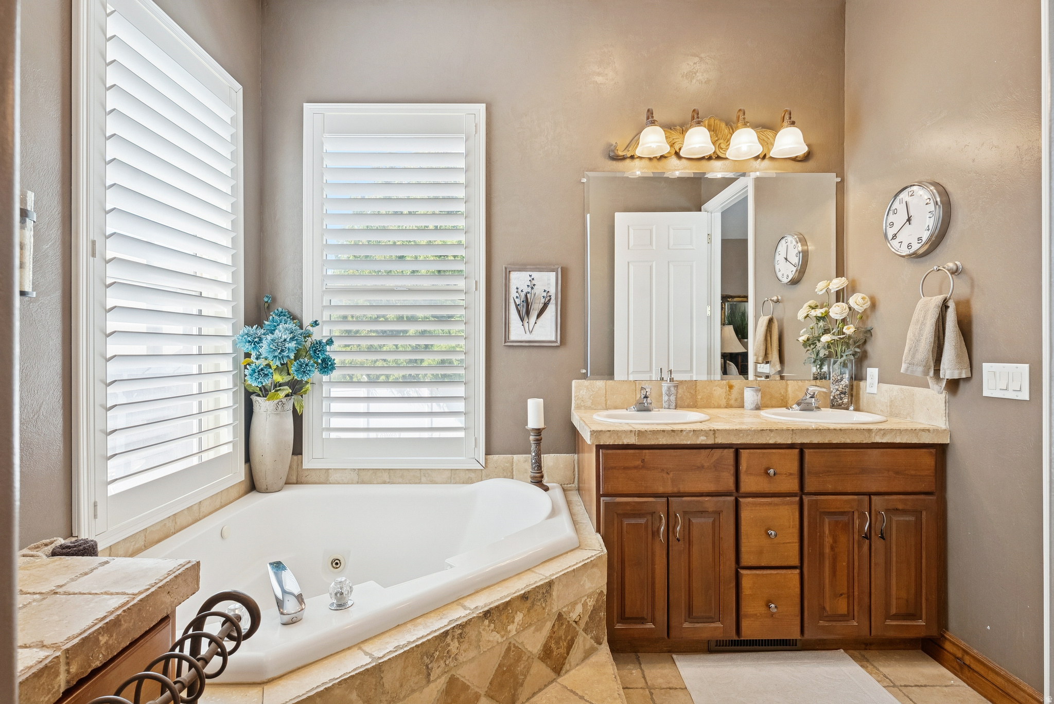 ALPINE COUNTRY - Residential