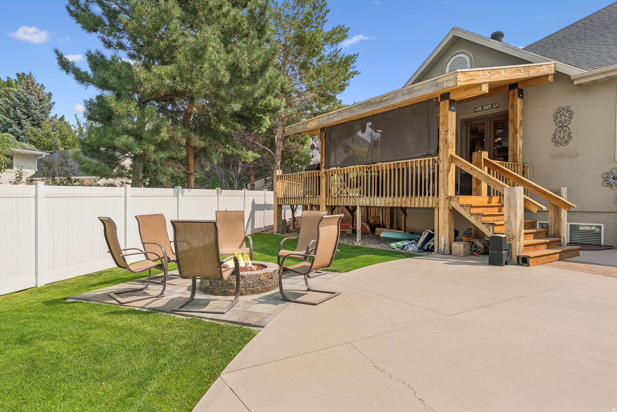 ALPINE COUNTRY - Residential