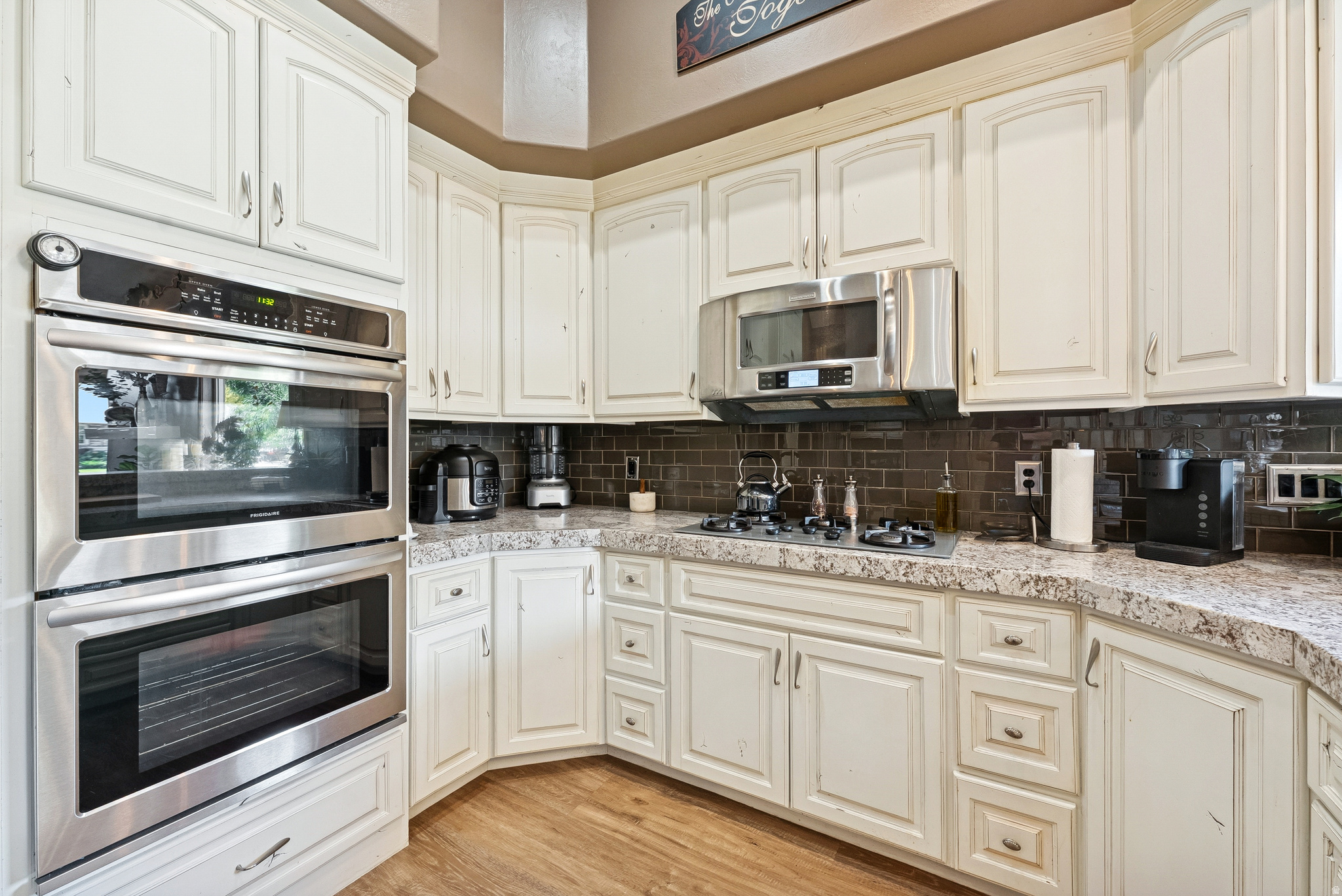 ALPINE COUNTRY - Residential