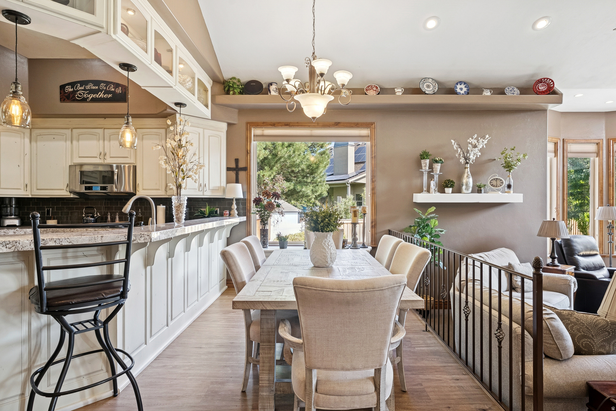 ALPINE COUNTRY - Residential