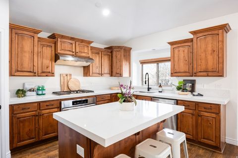 Tiny photo for 439 E MIDLAKE DR, Draper, UT 84020 (MLS # 2132167)