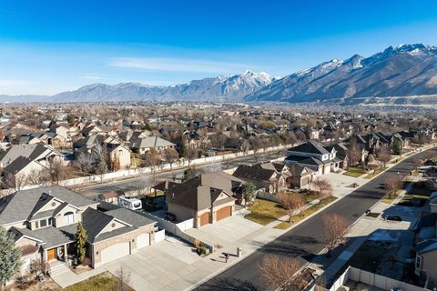 Tiny photo for 439 E MIDLAKE DR, Draper, UT 84020 (MLS # 2132167)